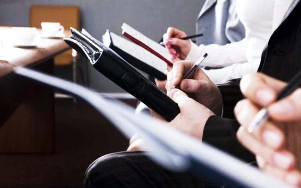 Ευρωβουλευτές ζητούν την προώθηση μέτρων για την προστασία των ερευνητών δημοσιογράφων